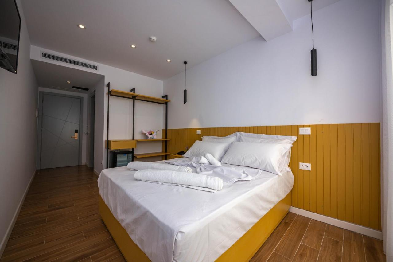 فلورا Hesperus Hotel المظهر الخارجي الصورة